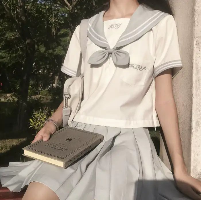 死去的东西 海报
